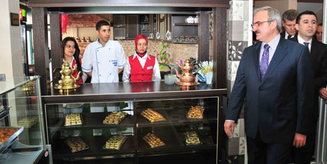 van-kafe-1b.jpg van-kafe-1b.jpg